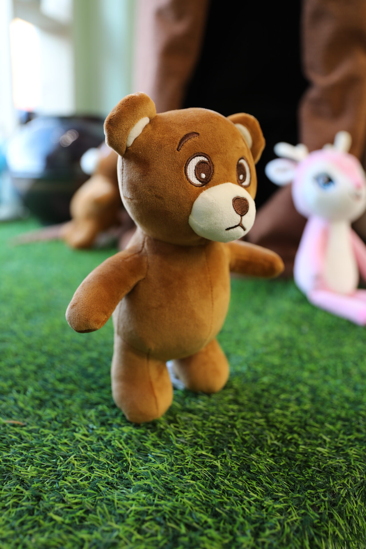 Plush Toy Cubee: Sweet-toothed heir to the legendary Hero Bear of Saskatchewan.Original Character Plush Toy